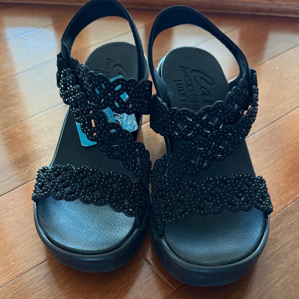 NWT Skechers Black Beaded Strappy Sandals